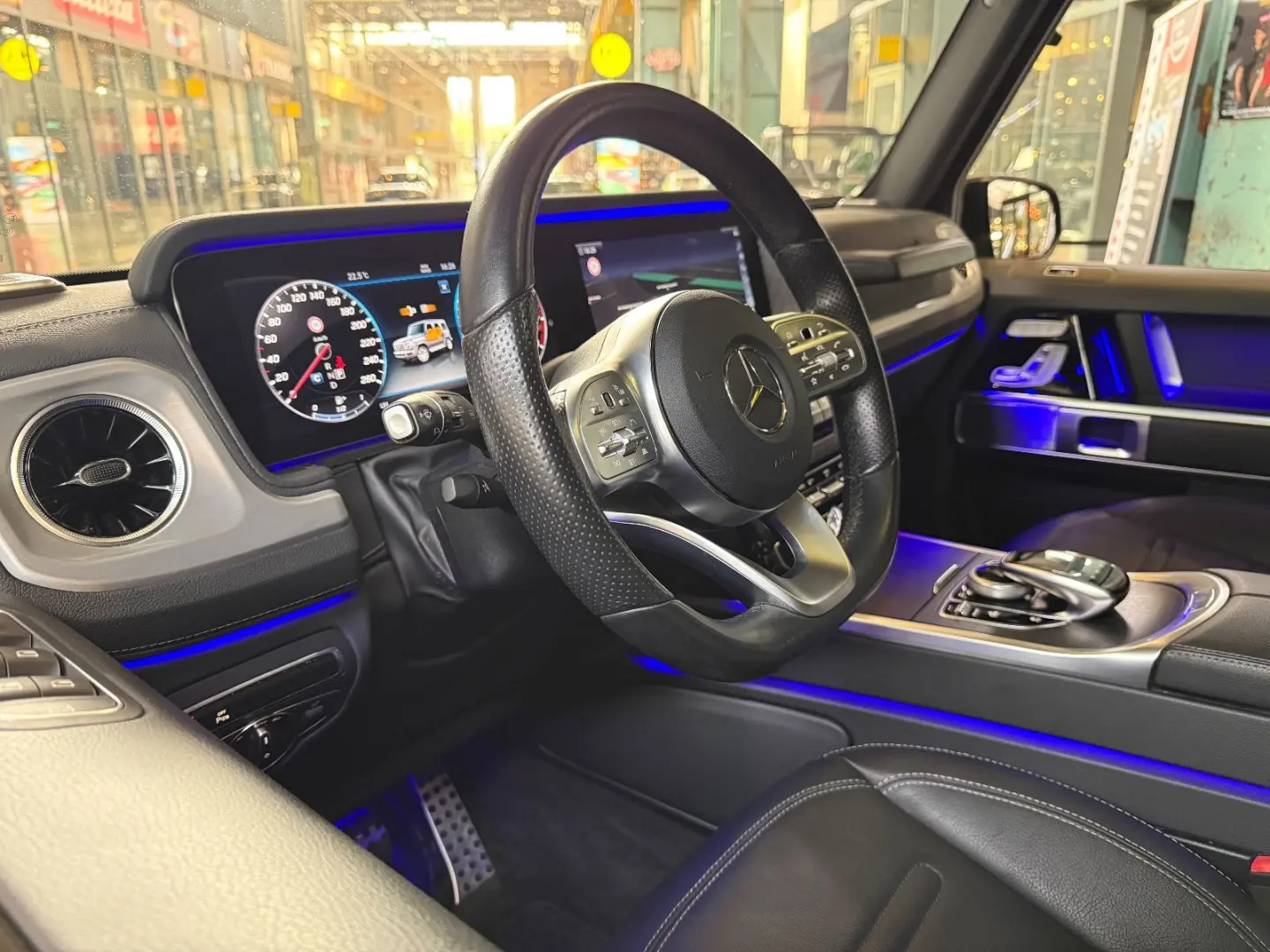 G 500   OLIVGRÜN   22  AMG RÄDER   360 KAMERA