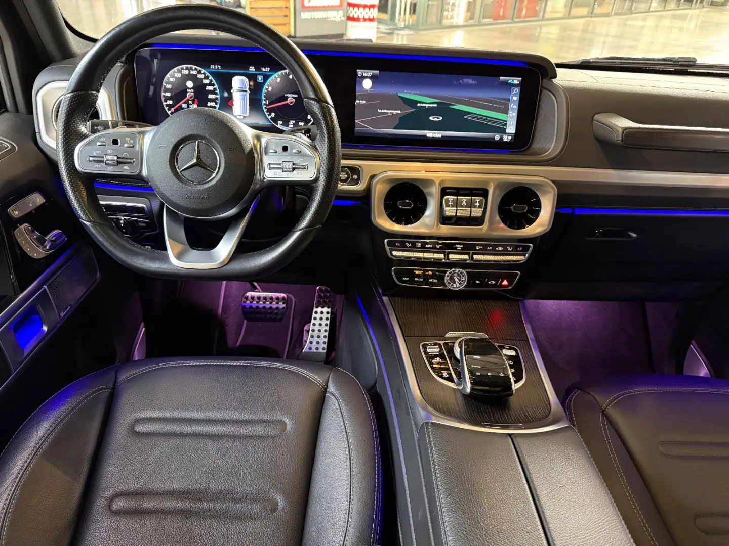 G 500   OLIVGRÜN   22  AMG RÄDER   360 KAMERA