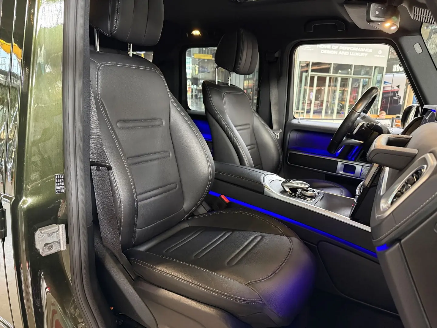 G 500   OLIVGRÜN   22  AMG RÄDER   360 KAMERA