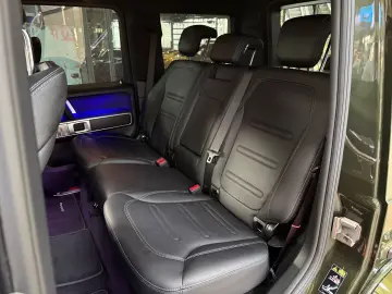 G 500   OLIVGRÜN   22  AMG RÄDER   360 KAMERA