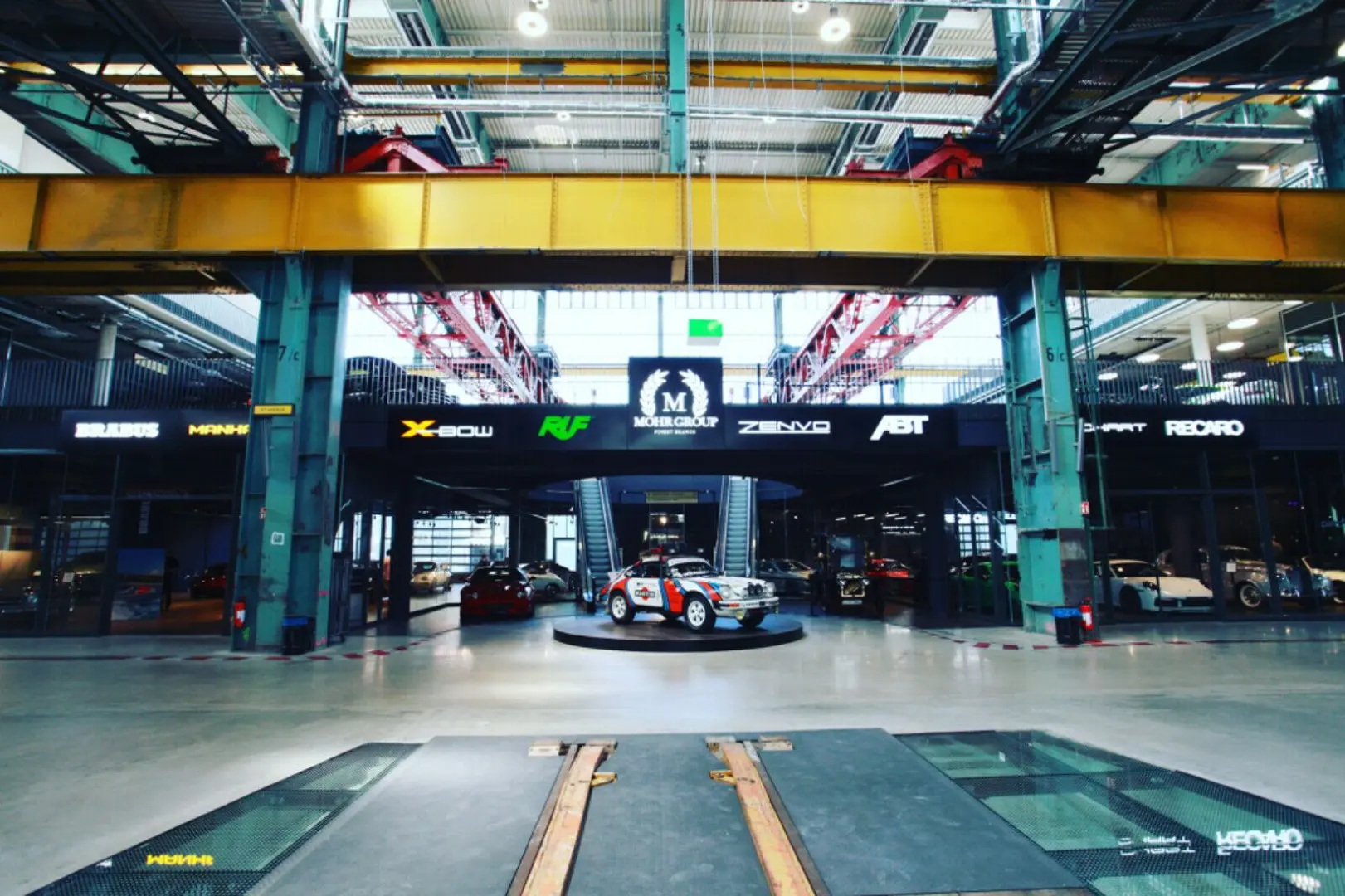 G 500   OLIVGRÜN   22  AMG RÄDER   360 KAMERA