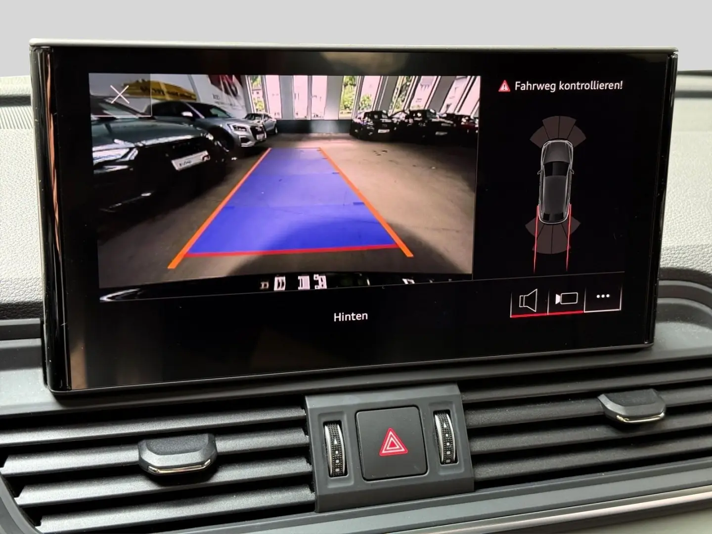 Q5 Sportback 40 Q ADVANCED LEDER PANO AHK eSITZE