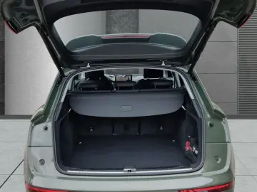 Q5 40 quattro edition one Sportpaket HUD Luftfed