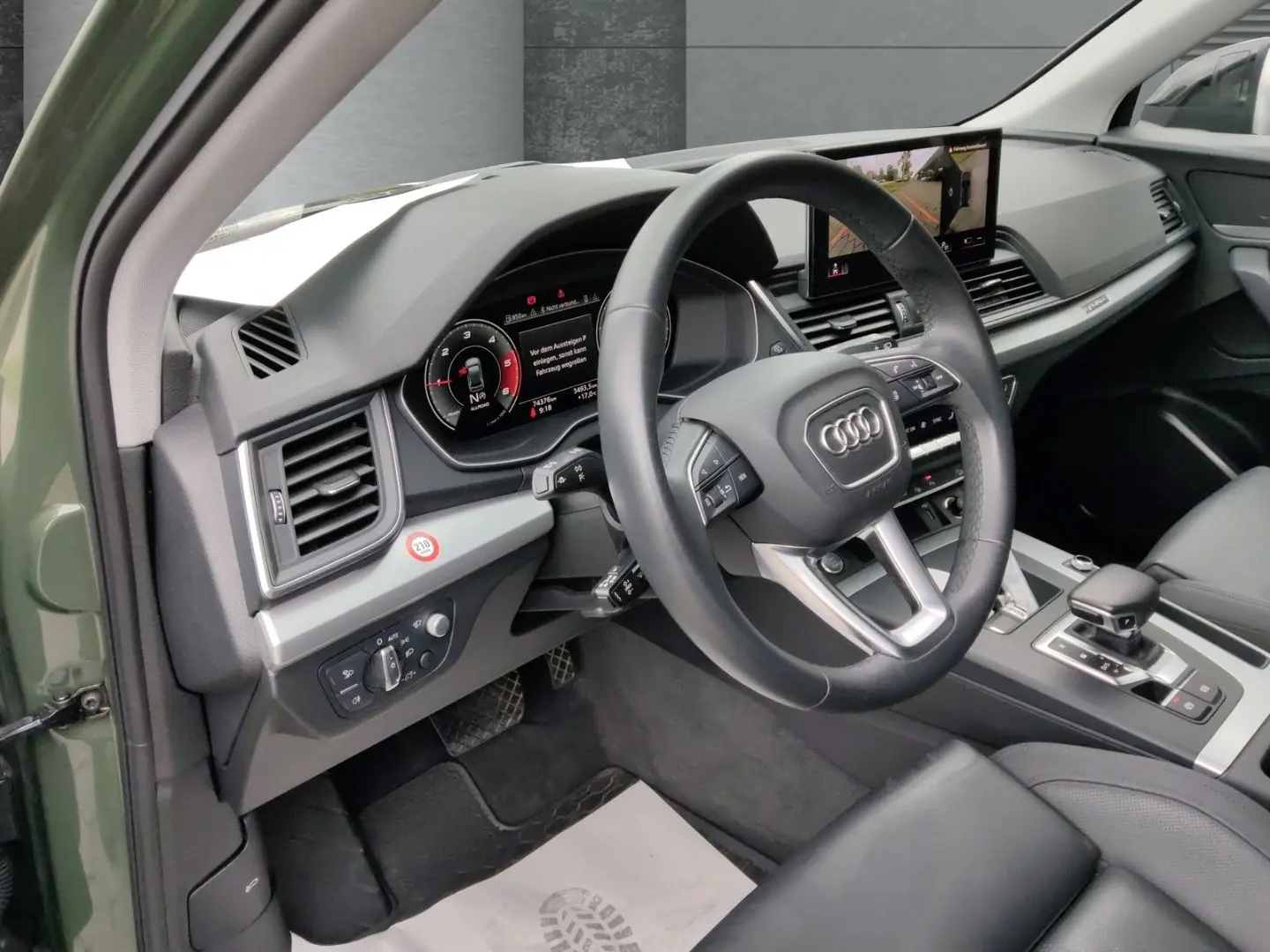 Q5 40 quattro edition one Sportpaket HUD Luftfed