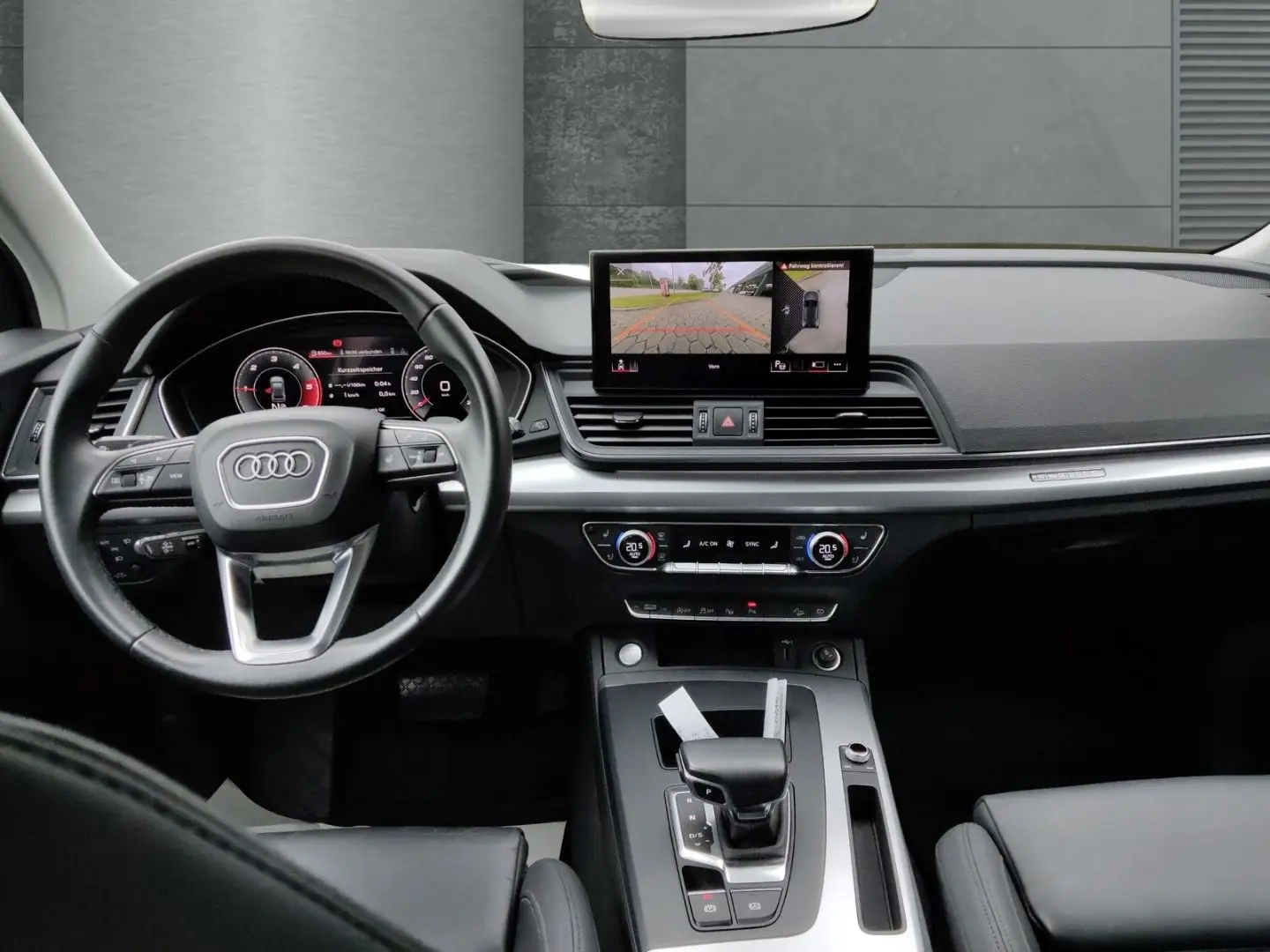 Q5 40 quattro edition one Sportpaket HUD Luftfed