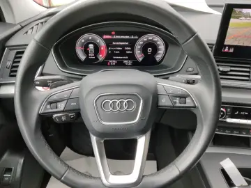 Q5 40 quattro edition one Sportpaket HUD Luftfed