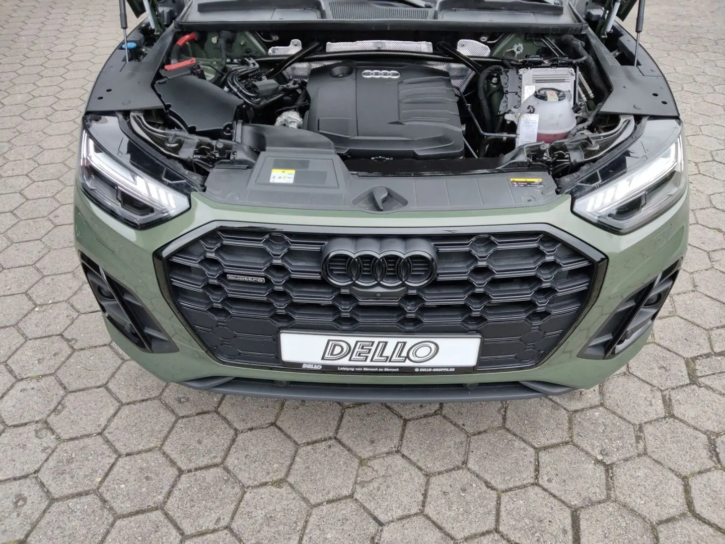 Q5 40 quattro edition one Sportpaket HUD Luftfed