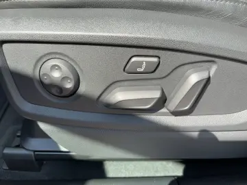 Q5 40 TDI Q. S-Line/360/Massage/Matrix/Acc