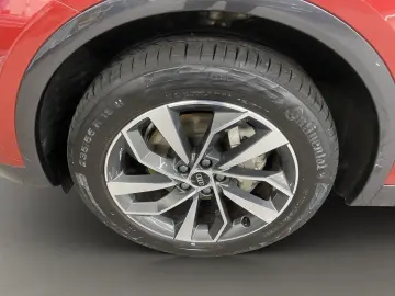Q5 Sportback 40 2.0 TDI quattro advanced Pano LM