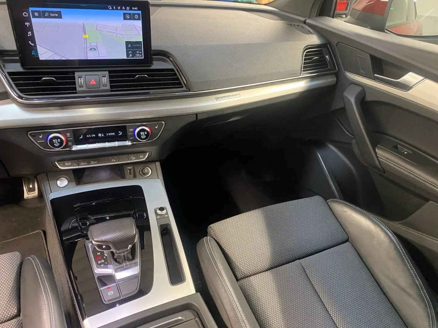 Q5 Sportback 40 2.0 TDI quattro advanced Pano LM