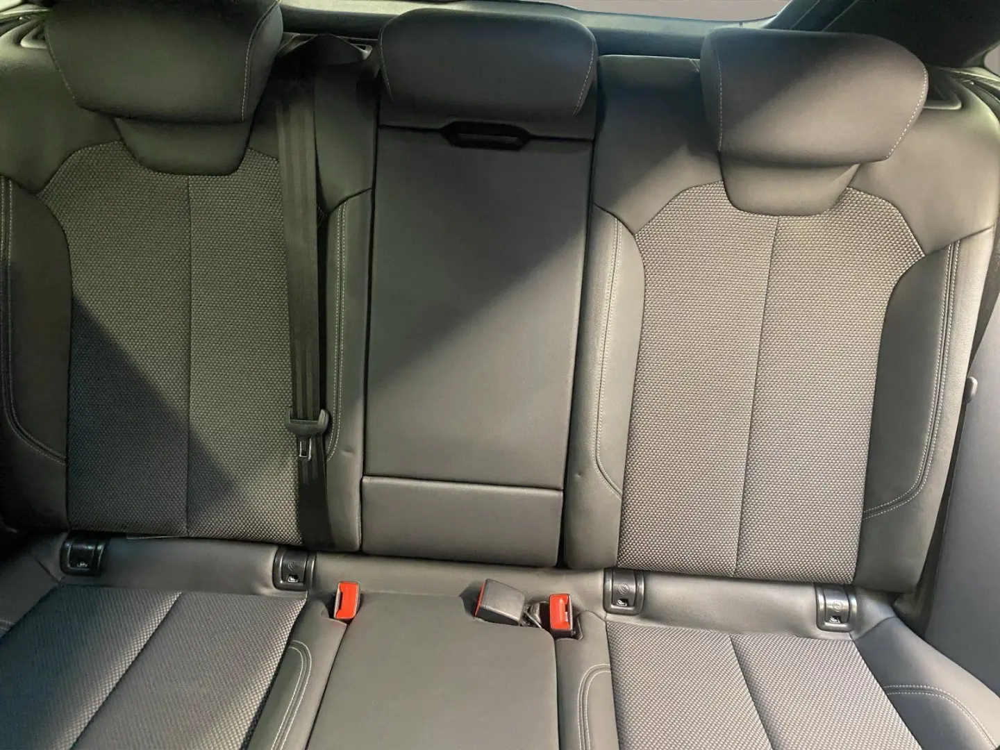 Q5 Sportback 40 2.0 TDI quattro advanced Pano LM