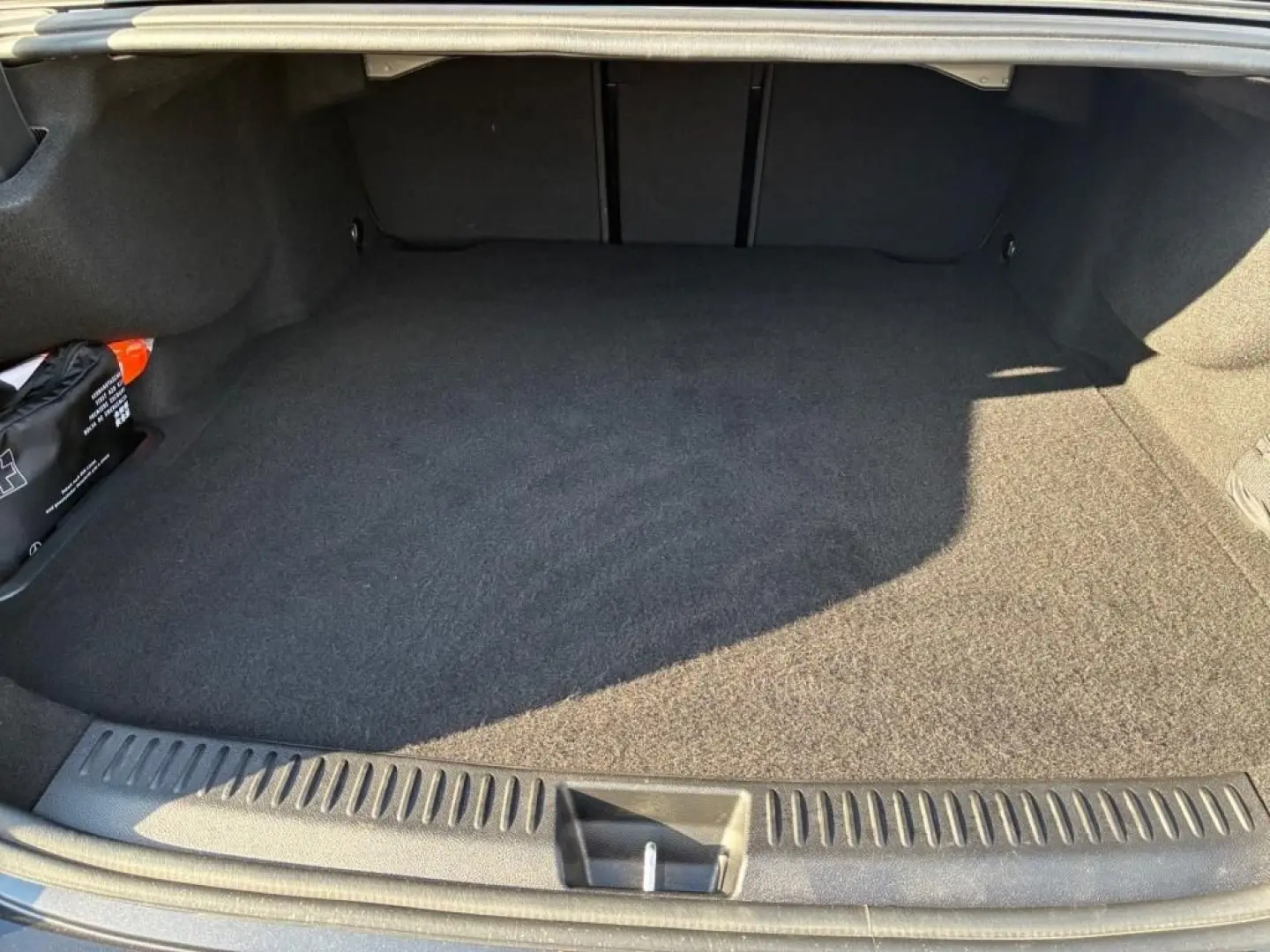 E 300 e 4M AMG Panorama DC-Laden Night Distr.