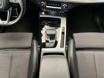 Q5 40 TDI quattro S tronic S line/Acc/AmbientLiPlus