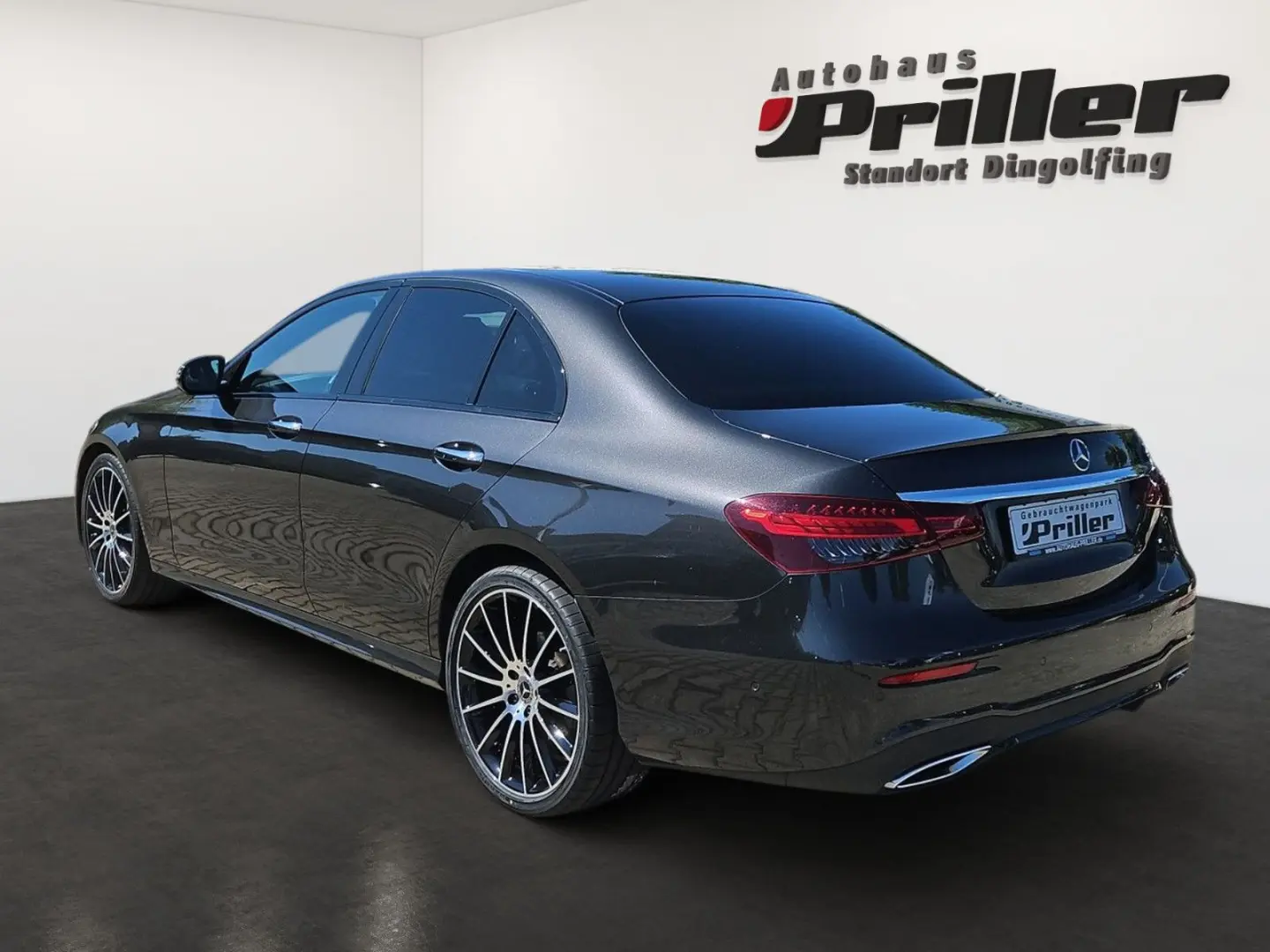 E220d Lim. 4MaticLED/AMG-Line/AHK/NAVI/DAB