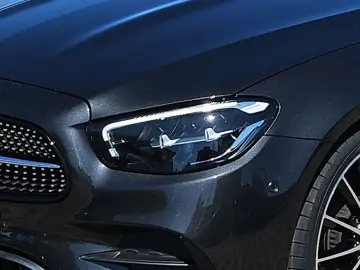 E220d Lim. 4MaticLED/AMG-Line/AHK/NAVI/DAB