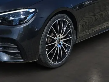 E220d Lim. 4MaticLED/AMG-Line/AHK/NAVI/DAB