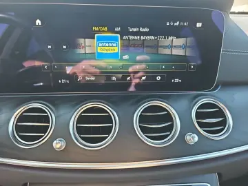 E220d Lim. 4MaticLED/AMG-Line/AHK/NAVI/DAB