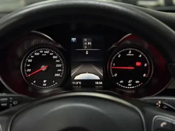 Mercedes C-Class C220d