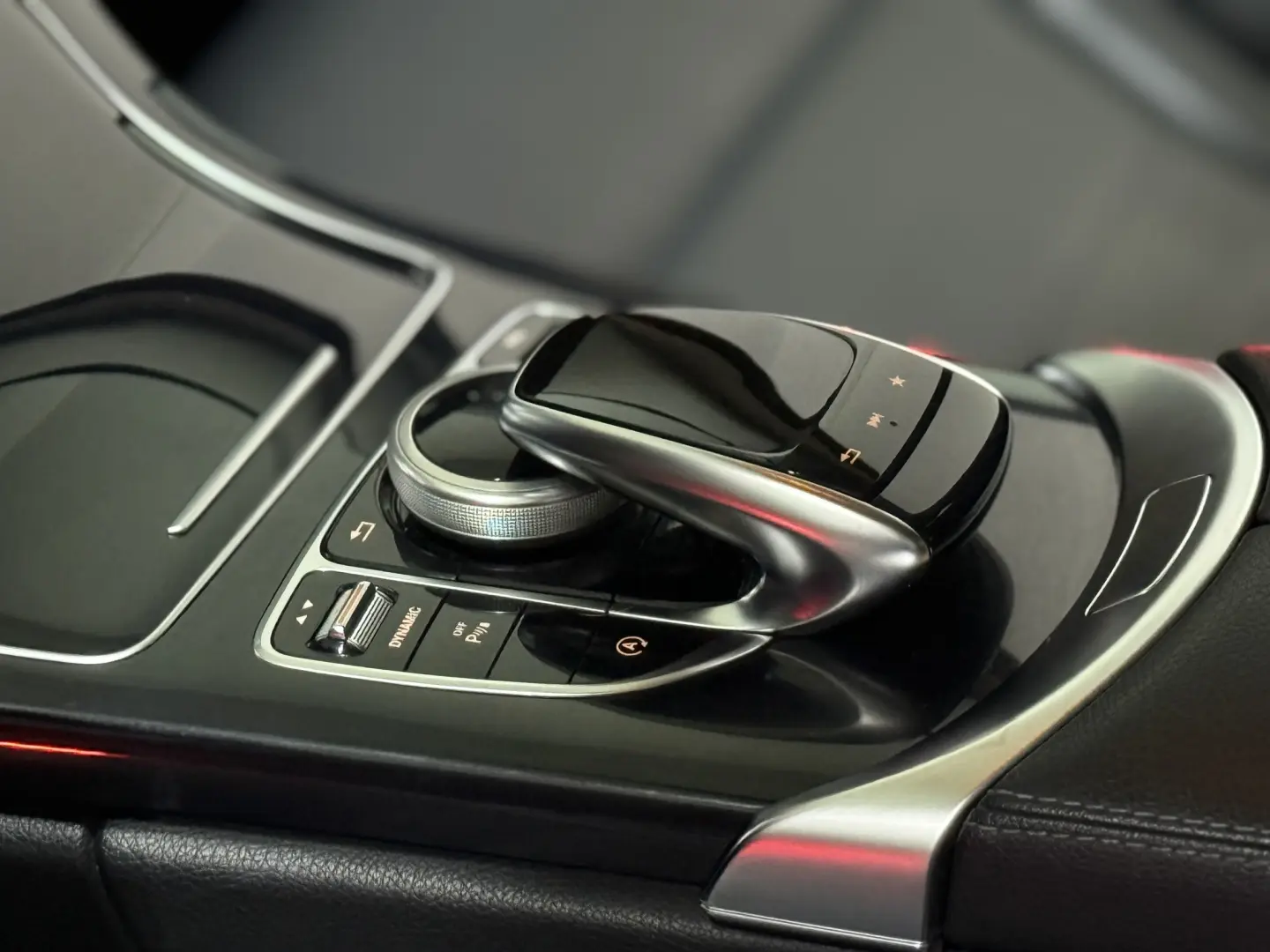 Mercedes C-Class C220d