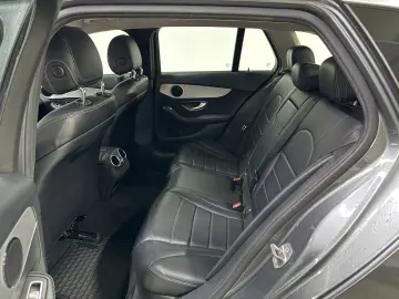 Mercedes C-Class C220d