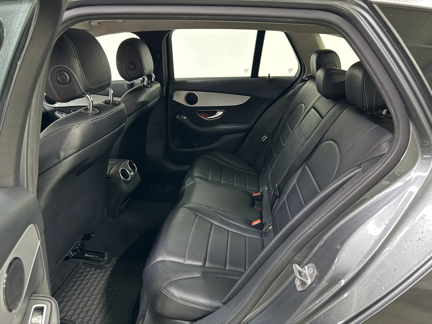 Mercedes C-Class C220d