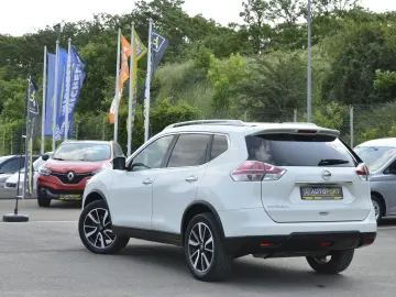 NISSAN X-TRAIL 1.6 DCI TEKNA 7 LOCURI