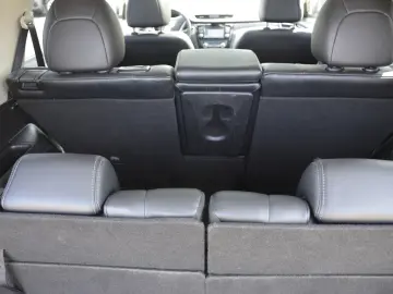 NISSAN X-TRAIL 1.6 DCI TEKNA 7 LOCURI