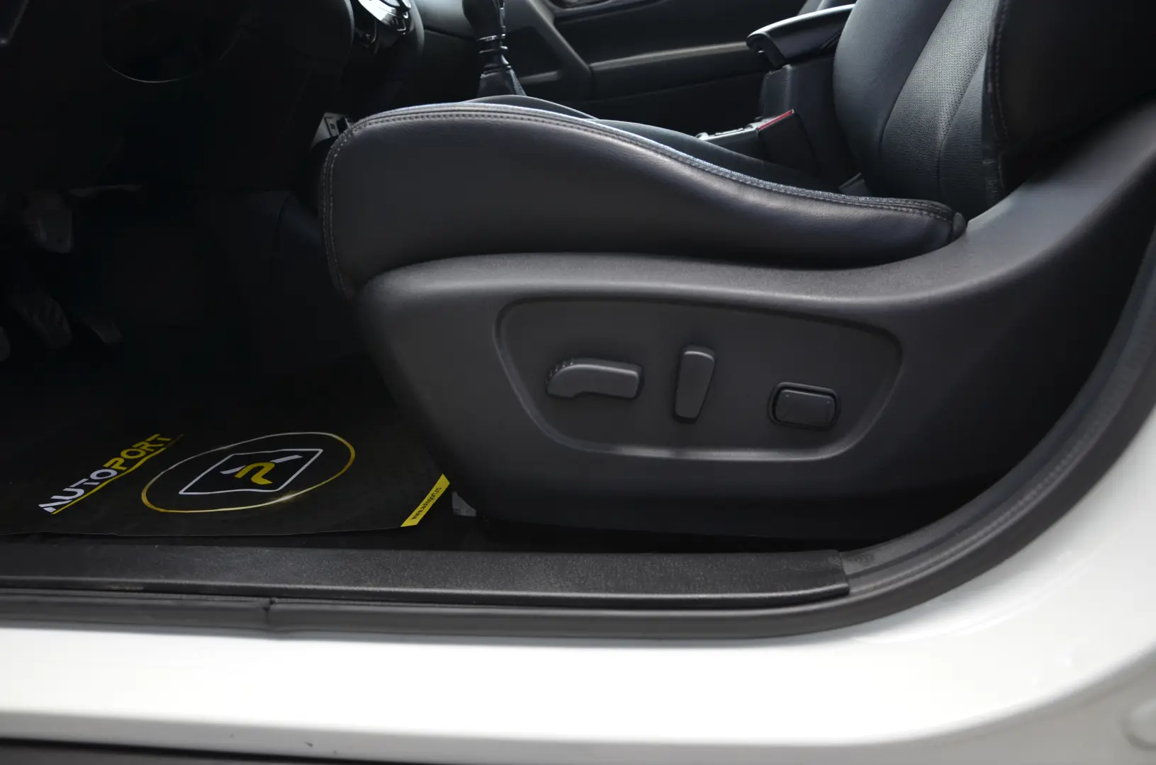 NISSAN X-TRAIL 1.6 DCI TEKNA 7 LOCURI