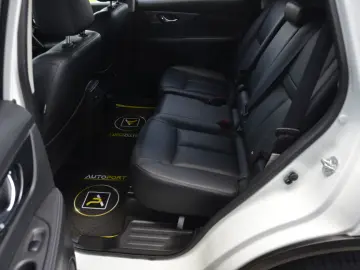 NISSAN X-TRAIL 1.6 DCI TEKNA 7 LOCURI