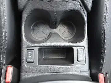 NISSAN X-TRAIL 1.6 DCI TEKNA 7 LOCURI