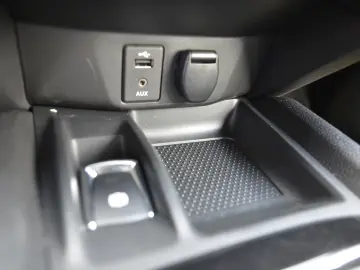 NISSAN X-TRAIL 1.6 DCI TEKNA 7 LOCURI