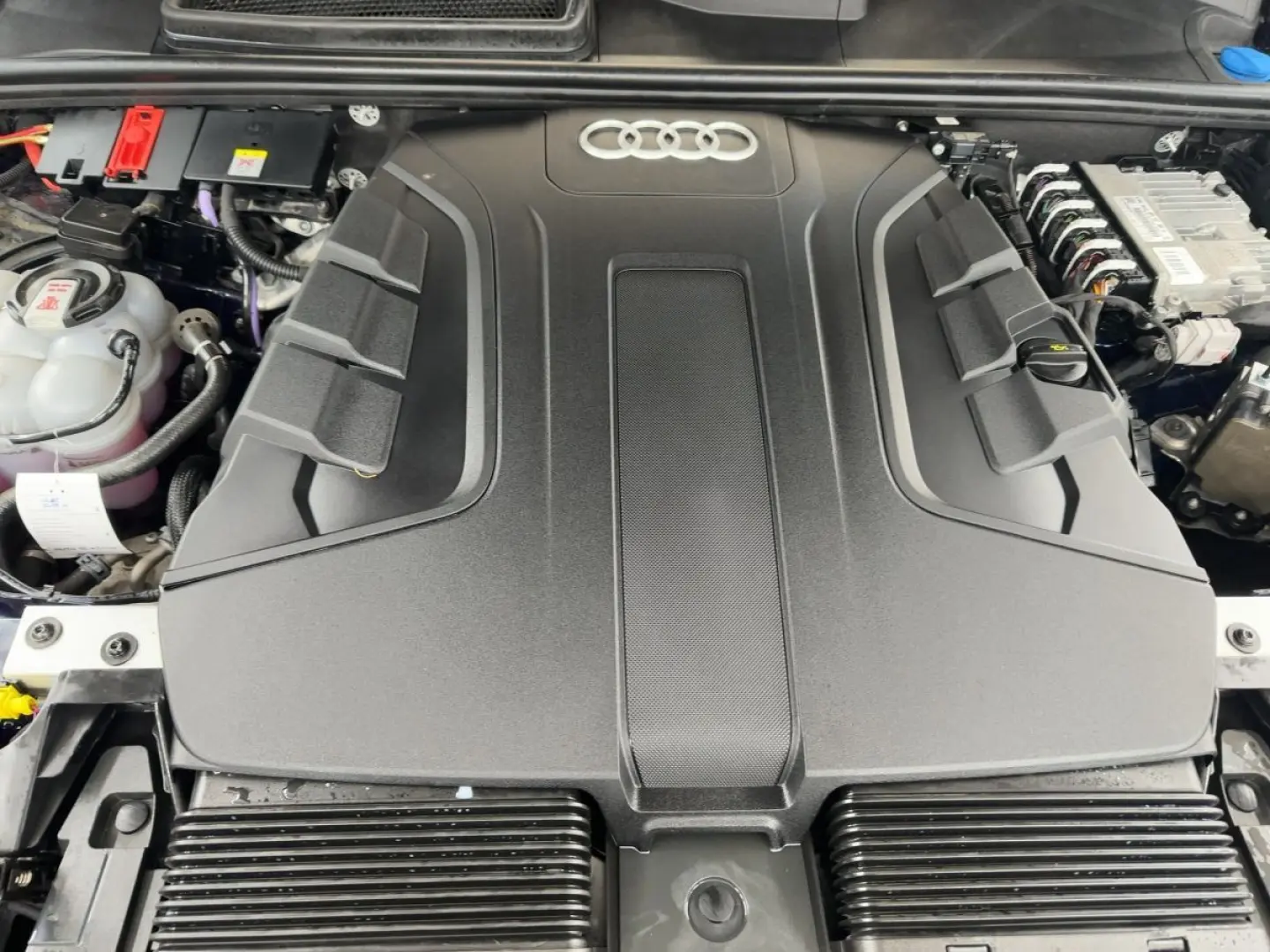 Q7 50 TDI S line qua B&O HUD Matrix 360 VENT