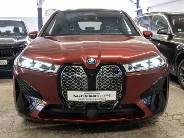 iX M60 PANO AHK HUD 360  LASER LED SITZBELÜFTUNG
