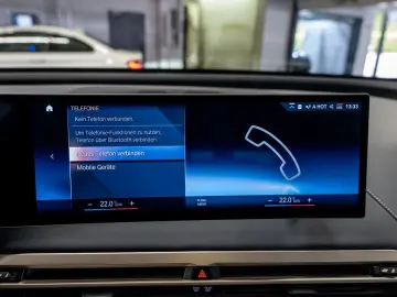 iX M60 PANO AHK HUD 360° LASER LED SITZBELÜFTUNG