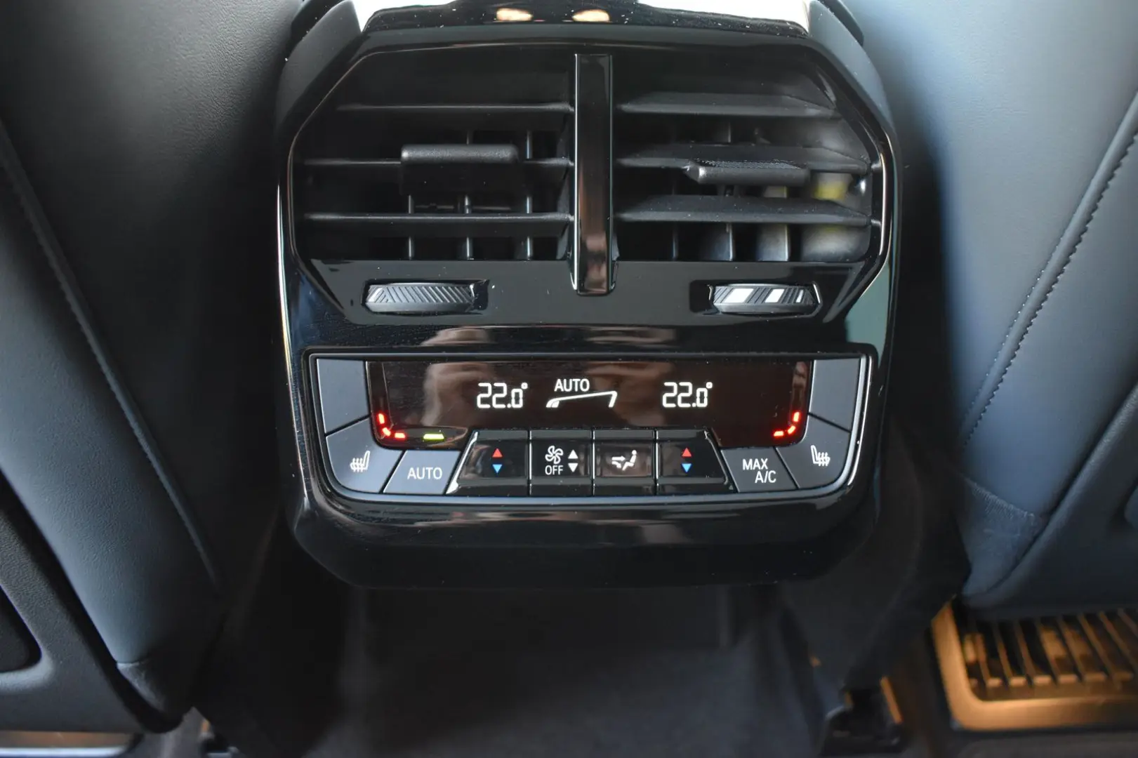 iX xDrive50 Sportpaket HK HiFi DAB Aktivlenkung