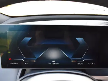 iX xDrive50 Sportpaket HK HiFi DAB Aktivlenkung