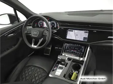 Q7 50 TDI qu. S line competition plus 7-Sitzer/P