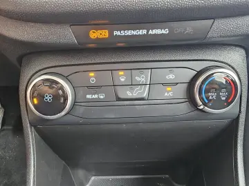 Ford Fiesta 1.1 benzina 85 CP