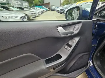 Ford Fiesta 1.1 benzina 85 CP