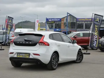 Volvo v 40 D3 Momentum