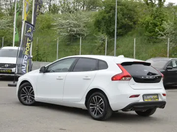 Volvo v 40 D3 Momentum