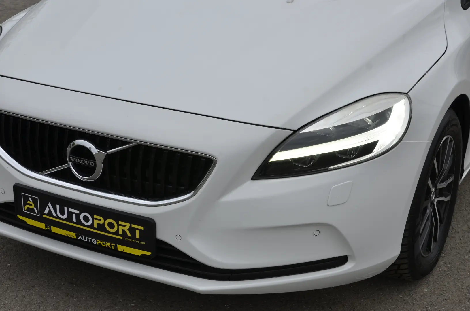Volvo v 40 D3 Momentum