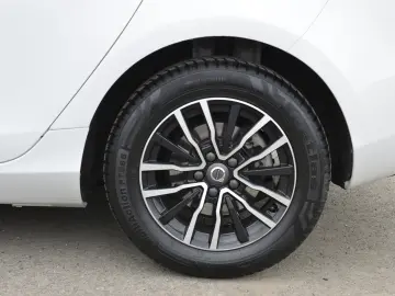 Volvo v 40 D3 Momentum