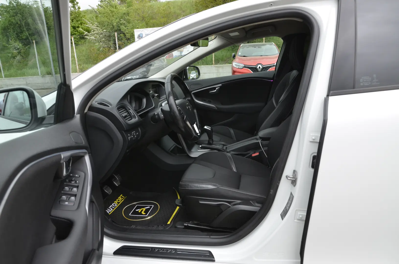 Volvo v 40 D3 Momentum