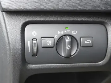 Volvo v 40 D3 Momentum
