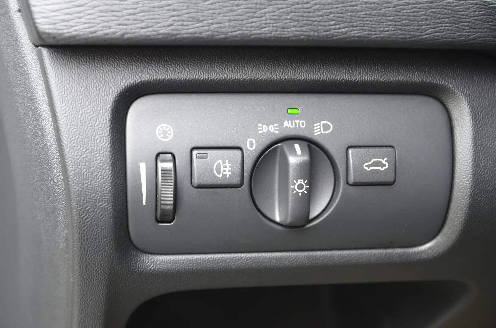 Volvo v 40 D3 Momentum