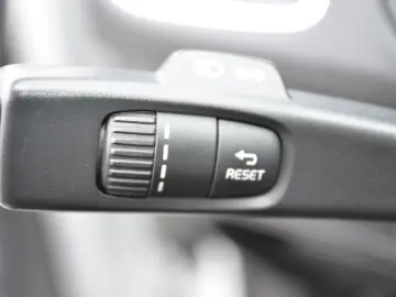 Volvo v 40 D3 Momentum