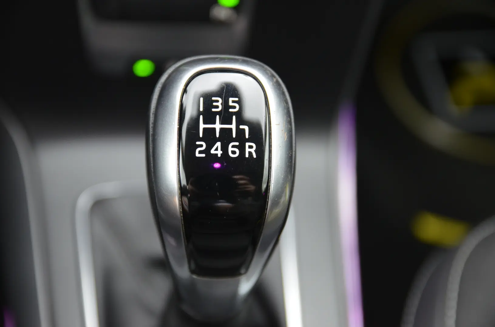 Volvo v 40 D3 Momentum
