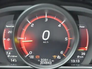 Volvo v 40 D3 Momentum