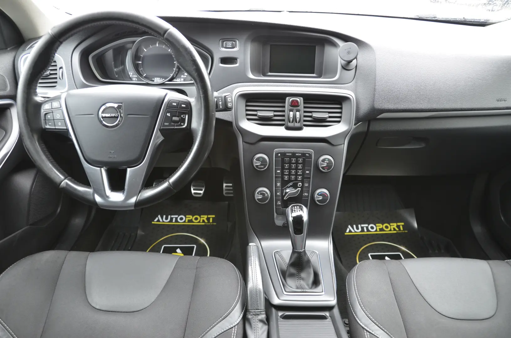 Volvo v 40 D3 Momentum